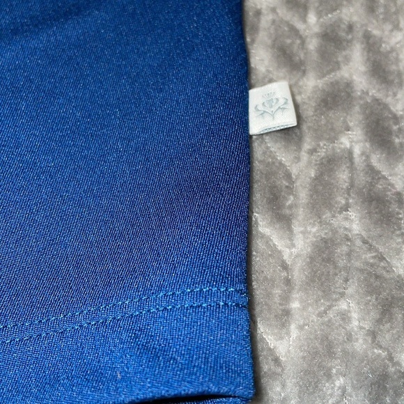 Lady Hagen Sleeveless Golf Short.  Size Small. - Picture 5 of 8